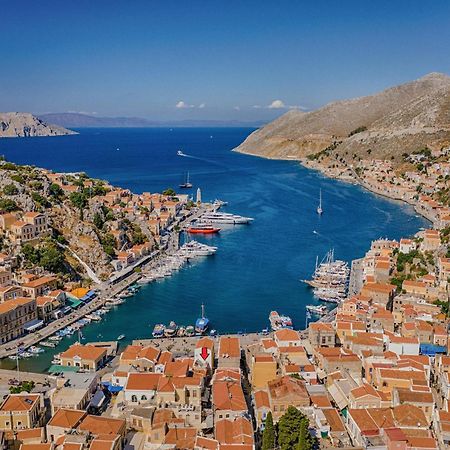 Townhall Apartment Symi Extérieur photo