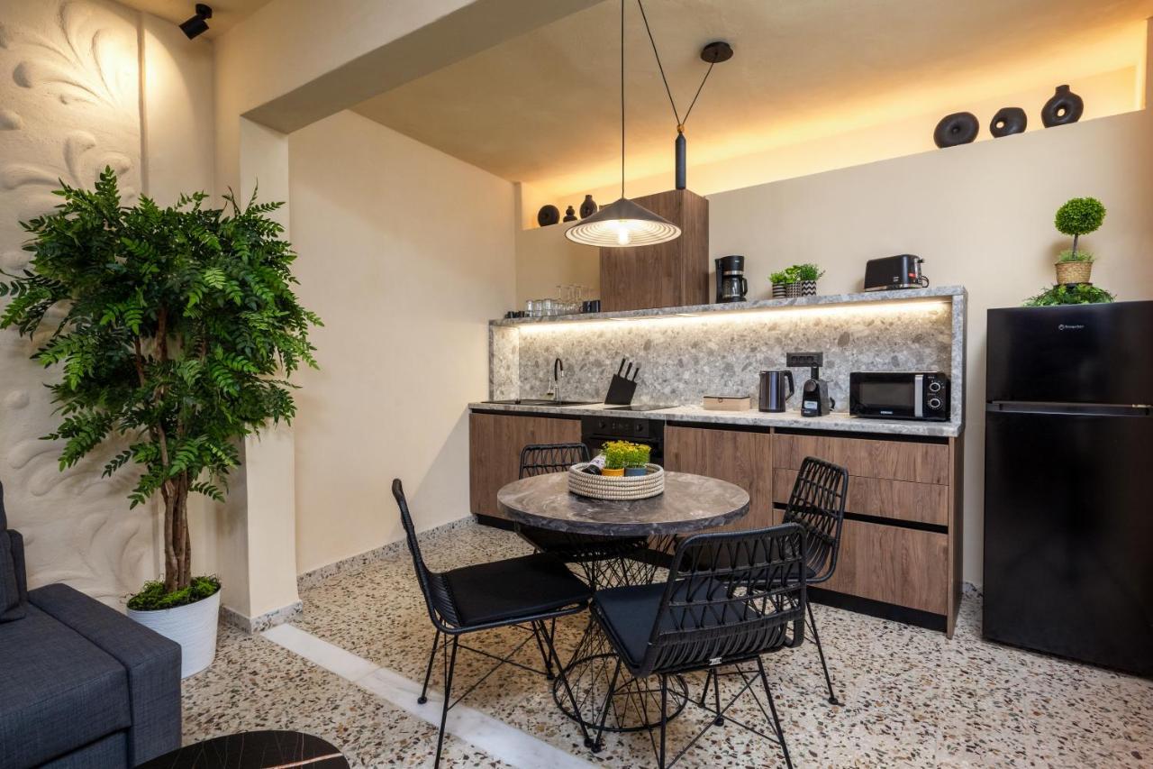 Townhall Apartment Symi Extérieur photo