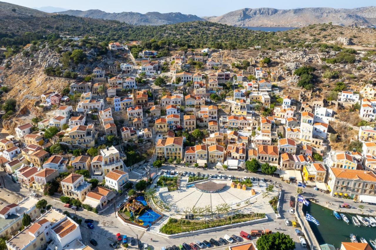Townhall Apartment Symi Extérieur photo
